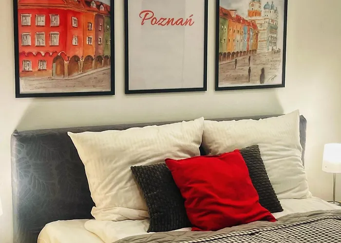 Modern Wierzbowa 5 포즈난